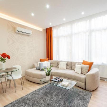 בודפשט Modern, Quiet & Cozy Apartment In The Middle Of Downtown Near Danube At Fashion Street מראה חיצוני תמונה