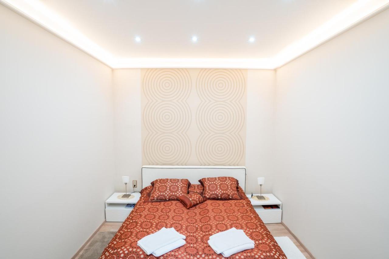 בודפשט Modern, Quiet & Cozy Apartment In The Middle Of Downtown Near Danube At Fashion Street מראה חיצוני תמונה