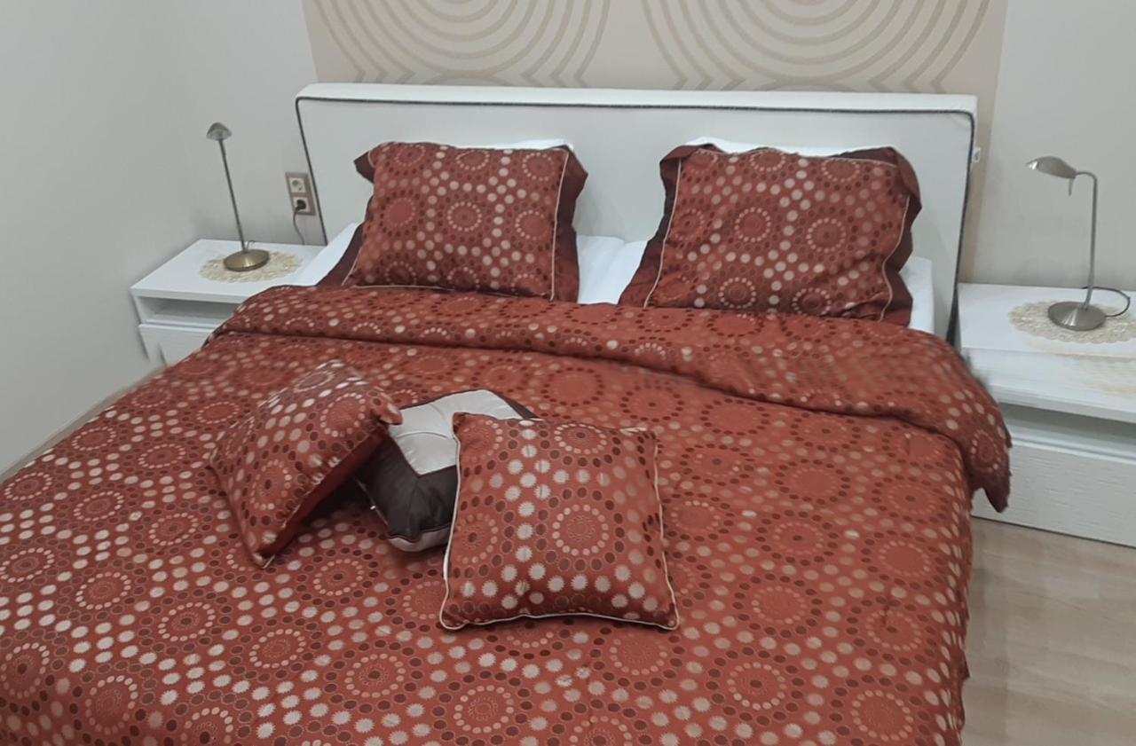 בודפשט Modern, Quiet & Cozy Apartment In The Middle Of Downtown Near Danube At Fashion Street מראה חיצוני תמונה