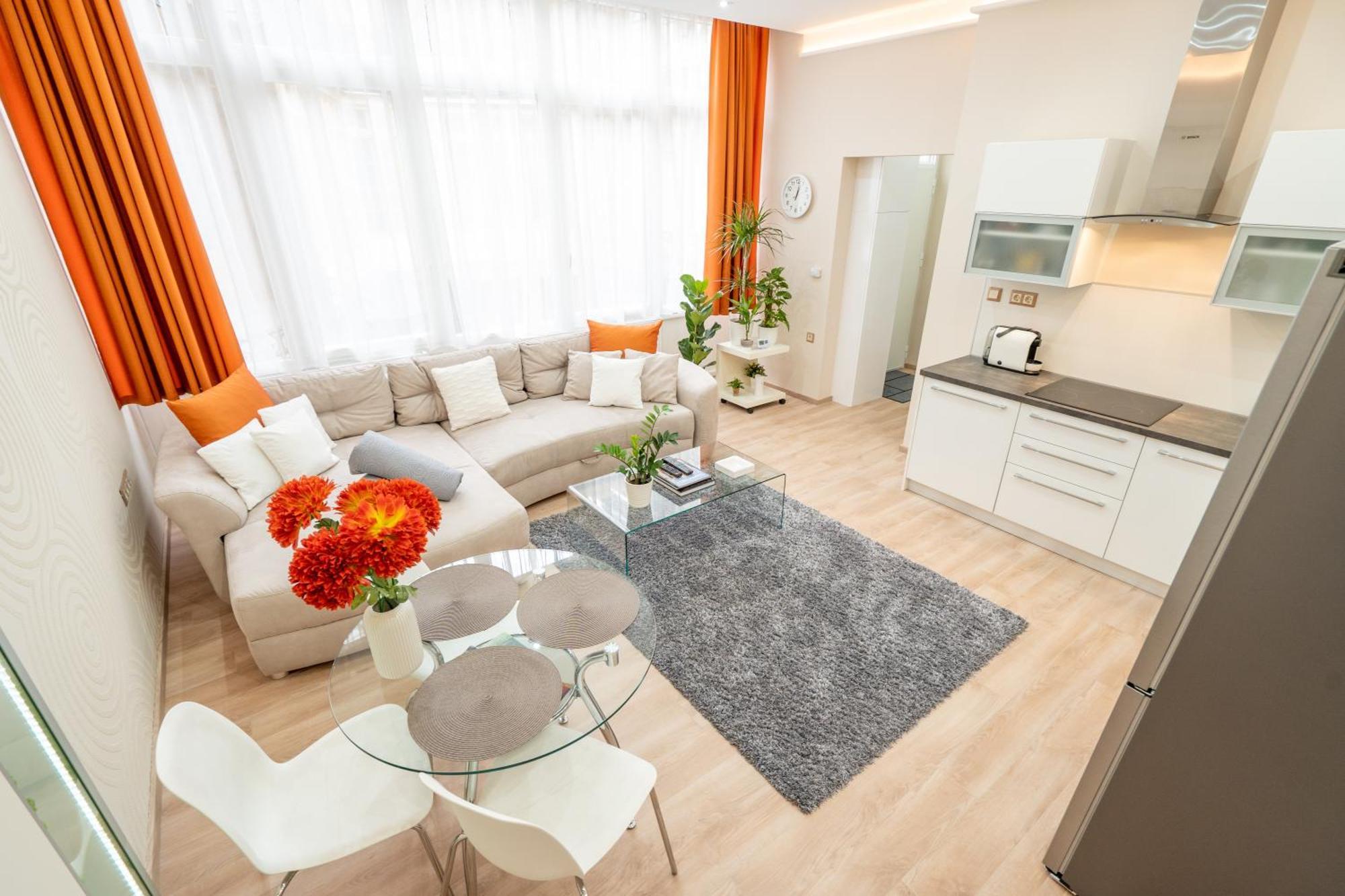 בודפשט Modern, Quiet & Cozy Apartment In The Middle Of Downtown Near Danube At Fashion Street מראה חיצוני תמונה