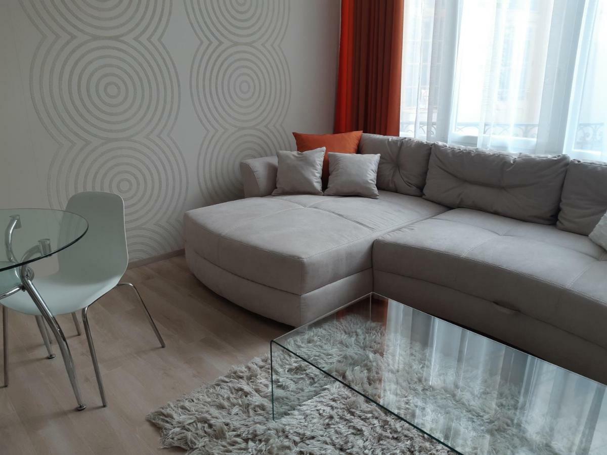 בודפשט Modern, Quiet & Cozy Apartment In The Middle Of Downtown Near Danube At Fashion Street מראה חיצוני תמונה