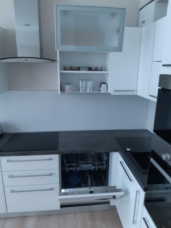 בודפשט Modern, Quiet & Cozy Apartment In The Middle Of Downtown Near Danube At Fashion Street מראה חיצוני תמונה