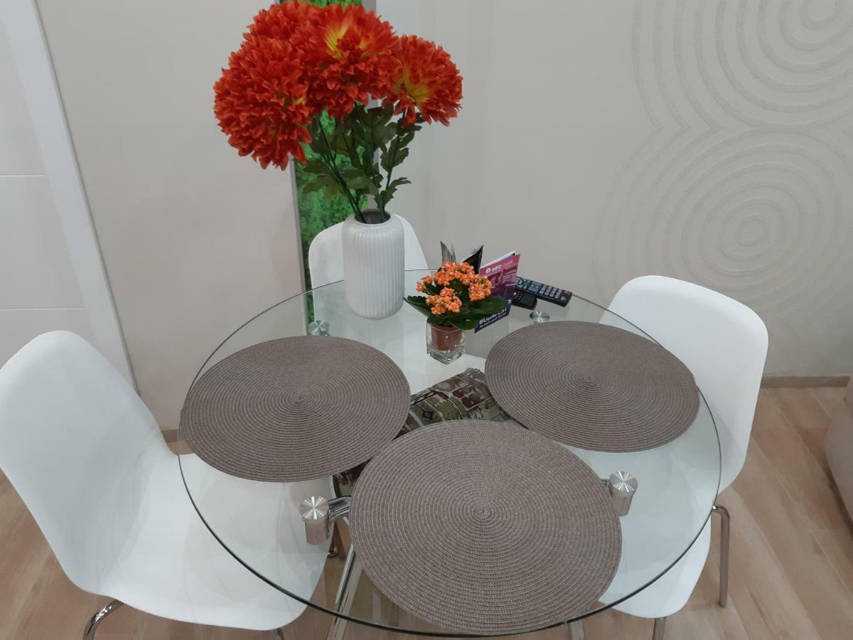 בודפשט Modern, Quiet & Cozy Apartment In The Middle Of Downtown Near Danube At Fashion Street מראה חיצוני תמונה