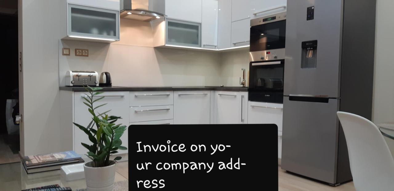 בודפשט Modern, Quiet & Cozy Apartment In The Middle Of Downtown Near Danube At Fashion Street מראה חיצוני תמונה