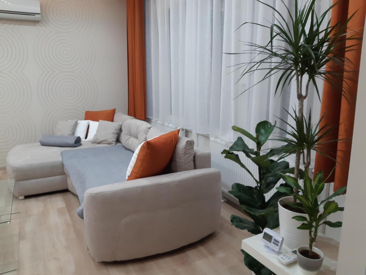 בודפשט Modern, Quiet & Cozy Apartment In The Middle Of Downtown Near Danube At Fashion Street מראה חיצוני תמונה